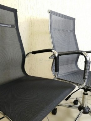 Кресло Barneo K-111H для персонала (черная сетка) в Нижневартовске - niznevartovsk.mebel-74.com | фото